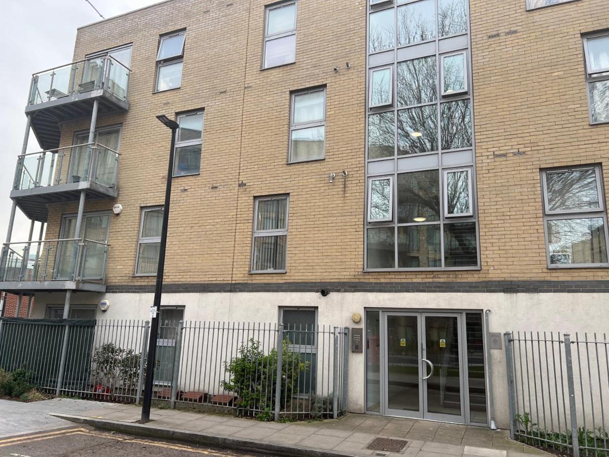 Poplar Guest House London Eksteriør bilde