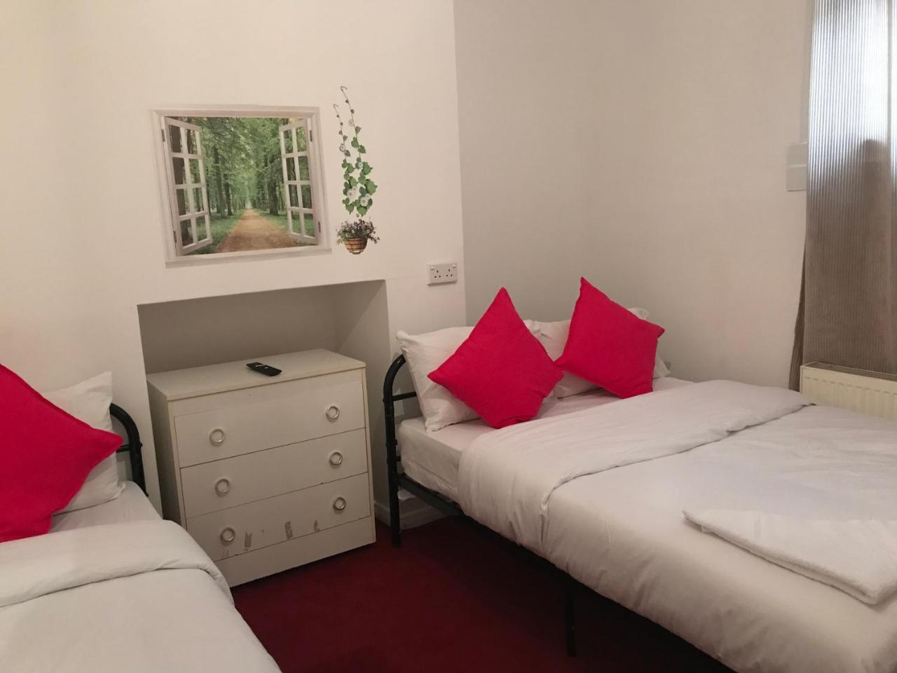 Poplar Guest House London Eksteriør bilde