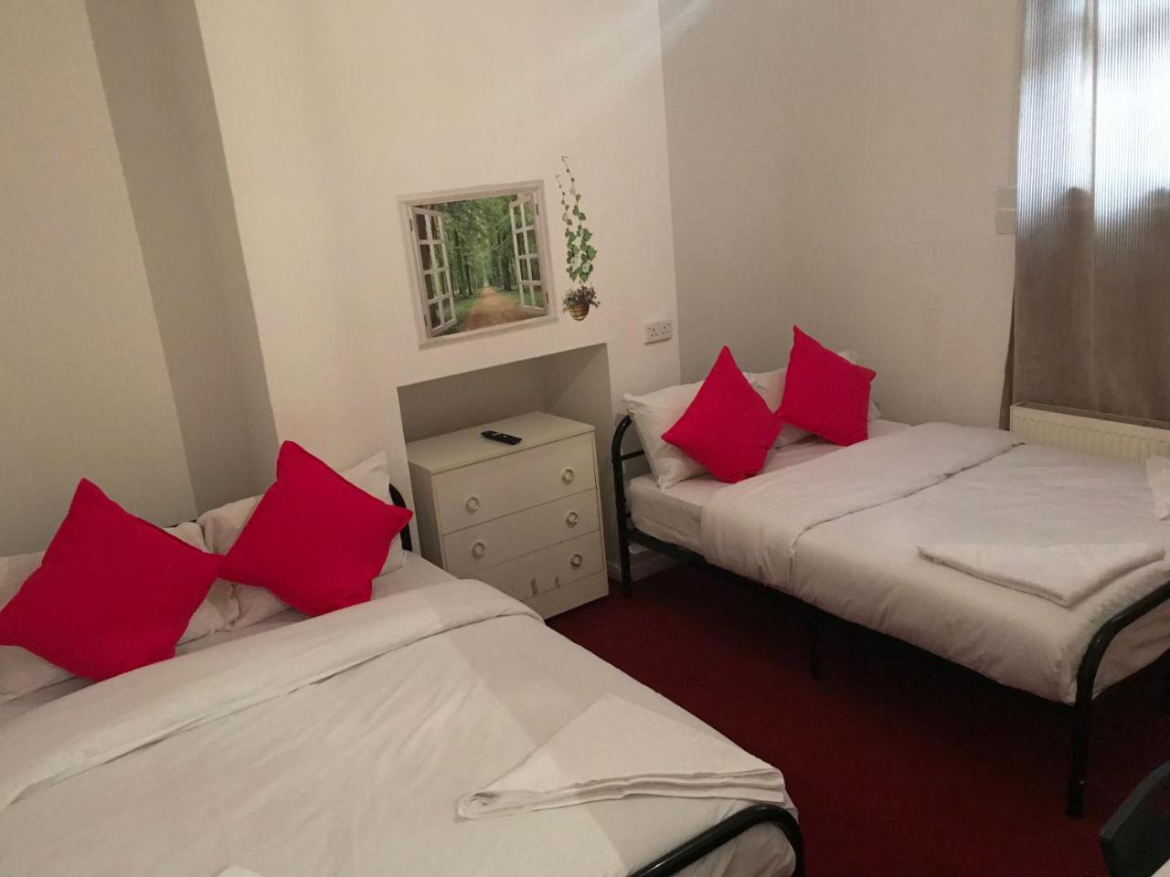 Poplar Guest House London Eksteriør bilde