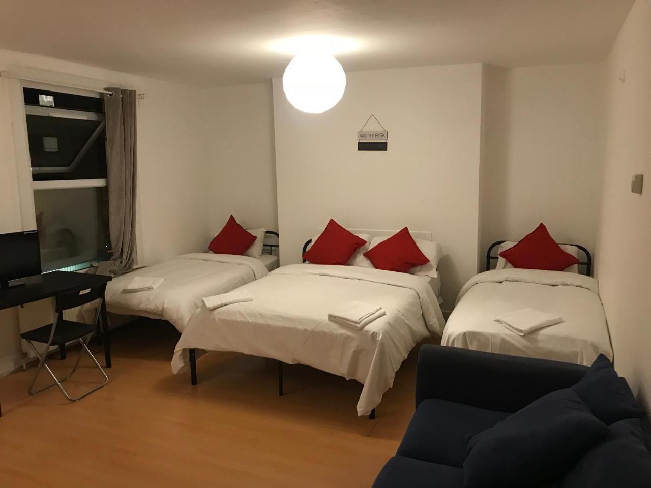 Poplar Guest House London Eksteriør bilde