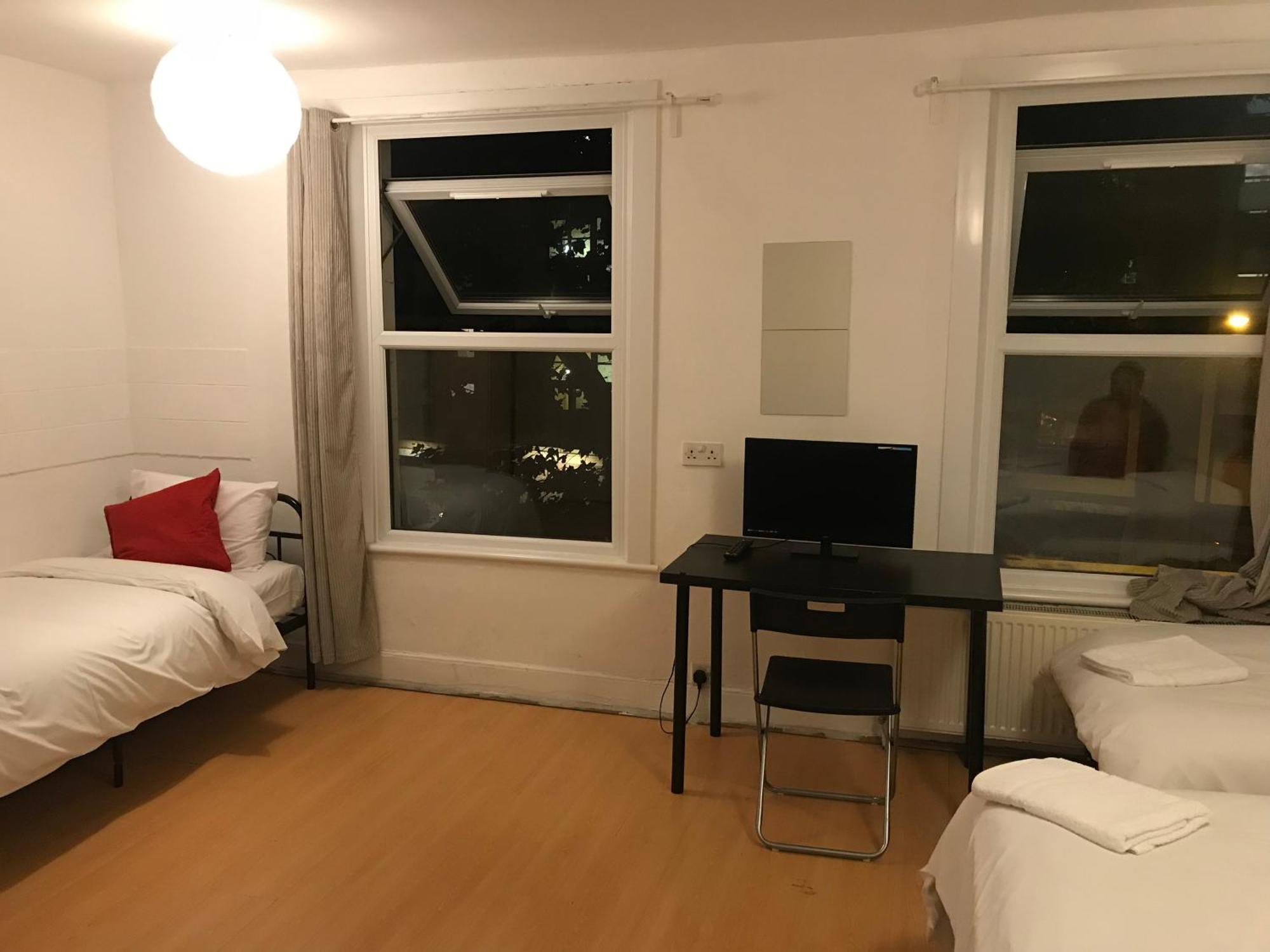 Poplar Guest House London Eksteriør bilde
